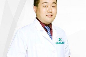 上海宏康醫(yī)院做自體脂肪隆胸哪個醫(yī)生好?