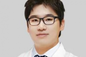 上海愉悅美聯(lián)臣醫(yī)療美容醫(yī)院曹棟弼好預約嗎？附磨骨案例
